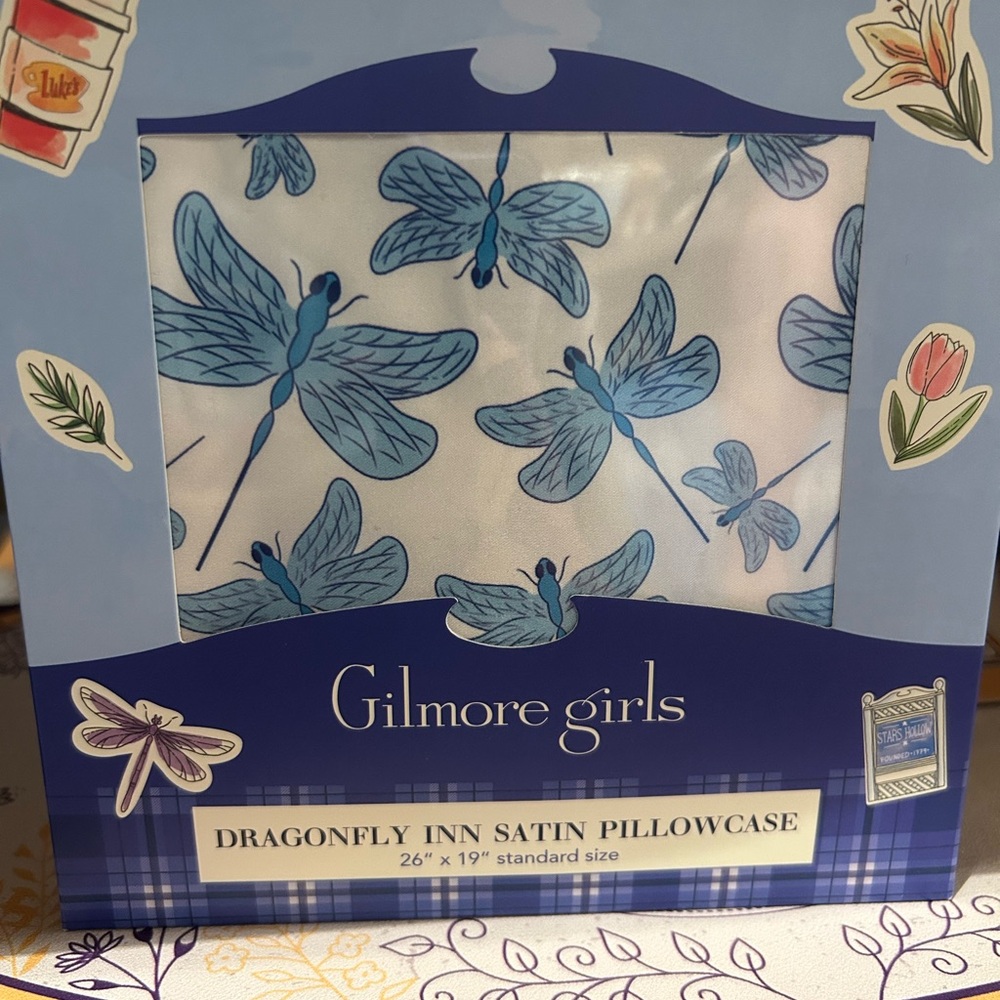 Gilmore Girls - Dragonfly Inn Satin Pillowcase